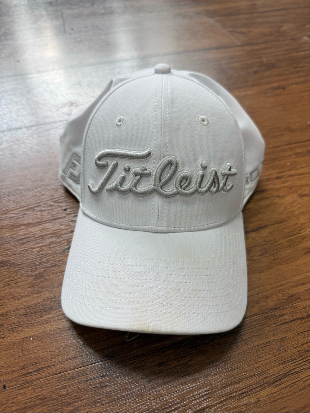 Titleist Classic White Embroidered Cap